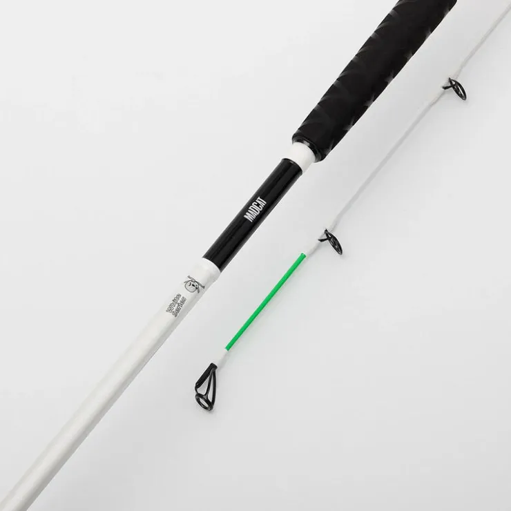 MADCAT Cannes-Canne Whit Pellet 3m15 200-300g